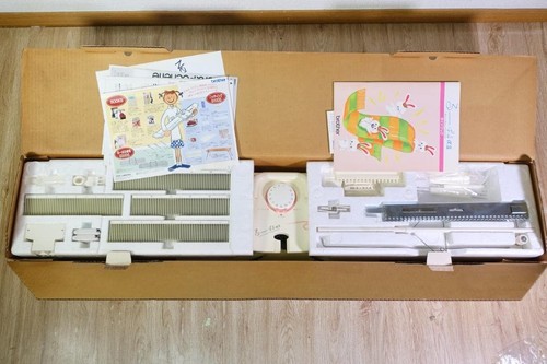 Brother knitting machine - knitting,