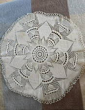 GRAND NAPPERON ANCIEN FAIT AU