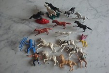 SOLDAT FIGURINE CHEVAUX