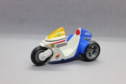 Vélo police roues tomica - 3,