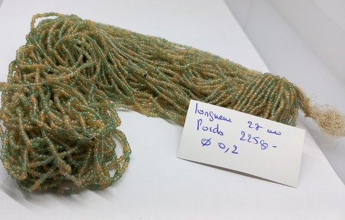 Echeveau anciennes perles a - perles,