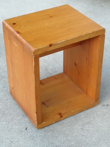 Rare chevet table - rare, d'appoint