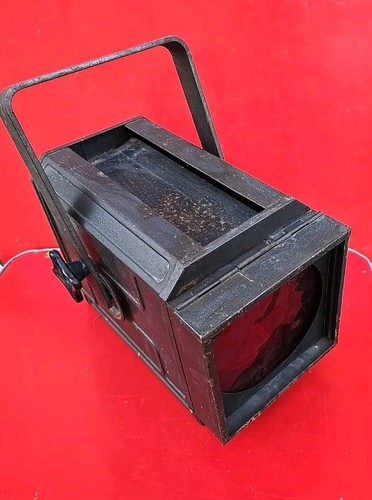 Projecteur adb théâtre - projecteur,