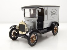 Ford Model T Paddy Wagon 1925 Argent Modèle Réduit 1:24 MotorMax