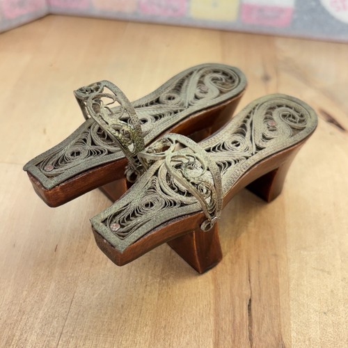Vintage pair miniature - vintage,