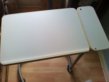 TABLES D’ALITÉ POUR LIT