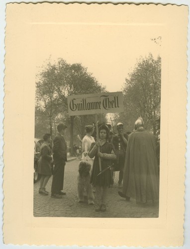 Antique photo party costume - photo,