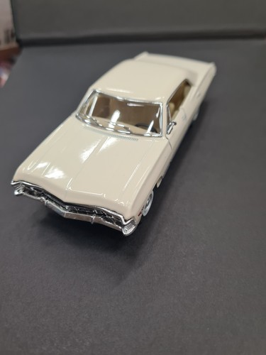 1967 chevrolet impala crémeux - 1967,