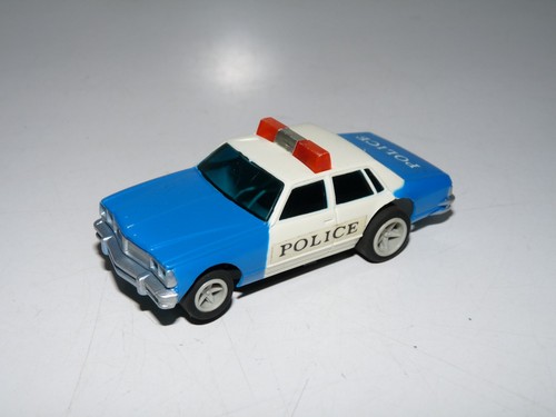 Voiture circuit matchbox - voiture,
