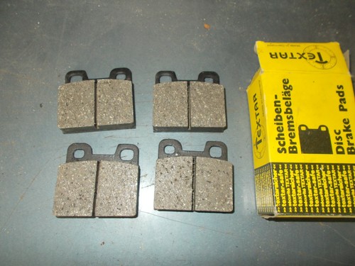 Plaquettes frein avant - de,