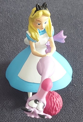 Figurine alice aux pays des - pays,