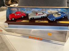 Dinky toys 1/43 - coffret