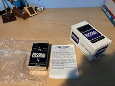 Electro-Harmonix EHX Small Clone Analog Chorus Guitar Effects Pedal in BOX COOL