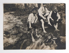 Hommes moustache se lavent