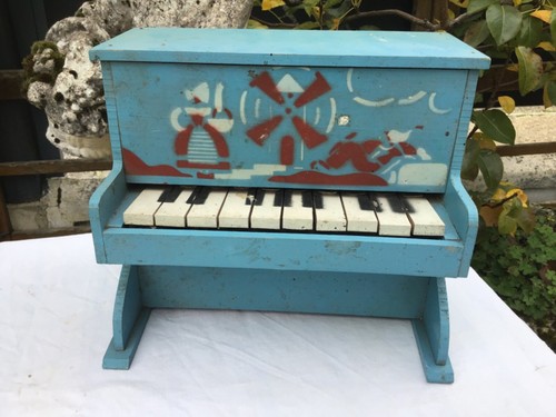 Ancien petit piano bois - ancien,
