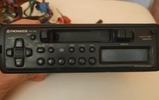 PIONEER KEH-2600 CAR RADIO + Pioneer 35w + 35w amplifier