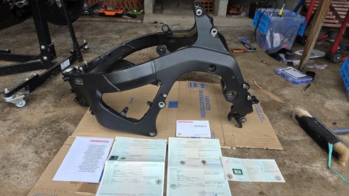 Honda cbr1000rr sc57 frame - cbr1000rr,