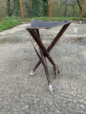 Tabouret pliant à 3 pieds et