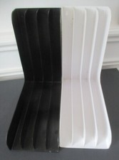 2  RANGEMENTS PLASTIC   SEVENTIES  POUR DISQUES VINYLES 33 TOURS