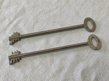 2 Anciennes clés Kromer