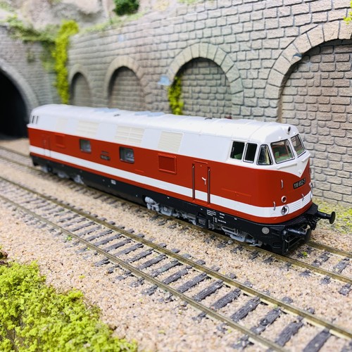Locomotive diesel 118 652-7