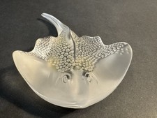 Lalique Crystal 5” Clear Frosted Stingray Mint Condition w/Base Pads