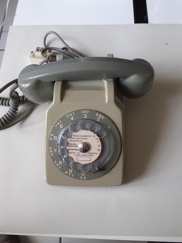 Téléphone vintage comme