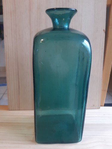 Rare bouteille carré ancienne - bouteille,
