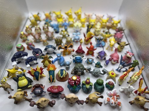 Tomy collectible pokémon - collectible,