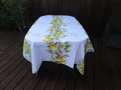 Nappe rectangulaire anti tache