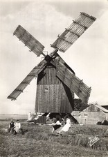 28 OUARVILLE LE MOULIN A VENT