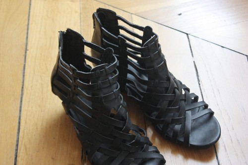 Chaussures ouvertes sandales