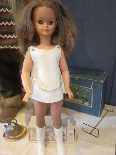 Très jolie poupée cathie - poupÉe,