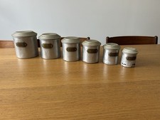 SÉRIE DE POTS À ÉPICES