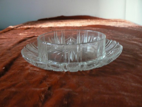 Ancien plat fromage - plat, a