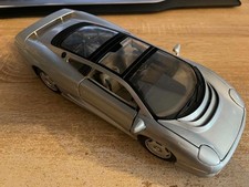 Jaguar XJ220 1/18 Maisto