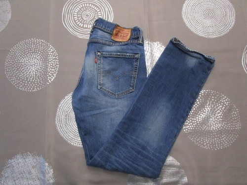 Jean levi 511 - 511, troué