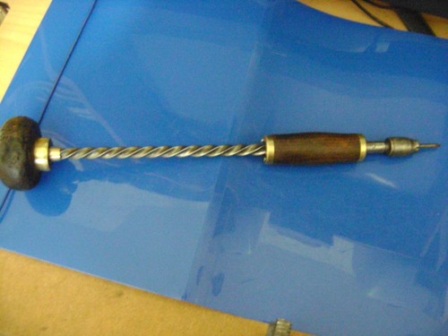 Outil ancien bourrelier - outil,
