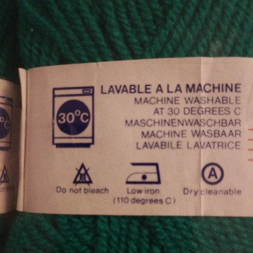 Lot pelotes de laine - de,