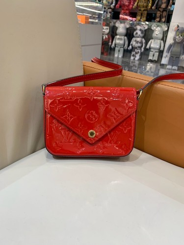Louis vuitton mini sac lucie - mini,