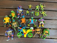 Lot de 10 Tortues Ninja 90s + Motos et mini figurines