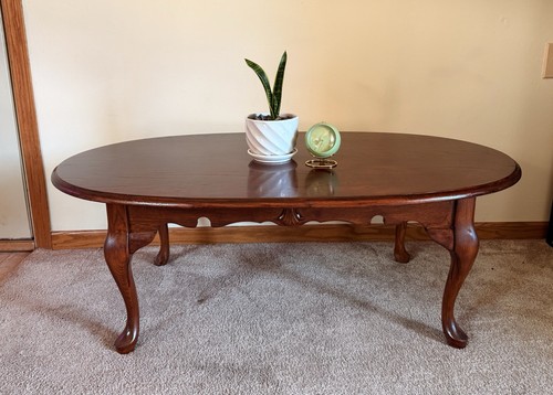 Vintage oval dark wood coffee - dark,