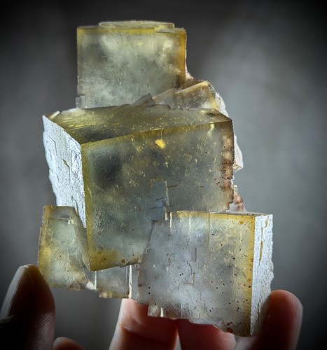 Fluorite intersecting cabinet