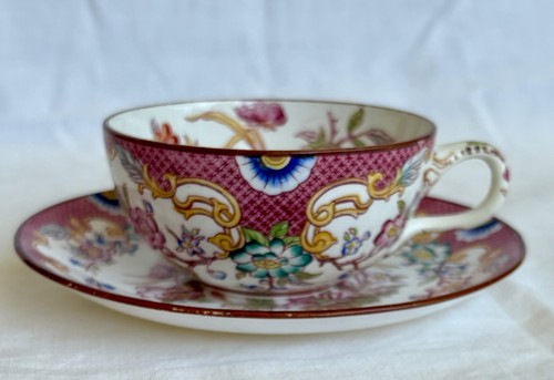 Tasse sous the en - sous, a