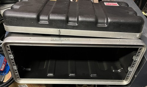 Flight case pouces u abs - 19,