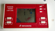 LCD GAME WATCH ELECTRONIC GAME - BENDERS - MASSACRE ESCAPE LADY LUCK