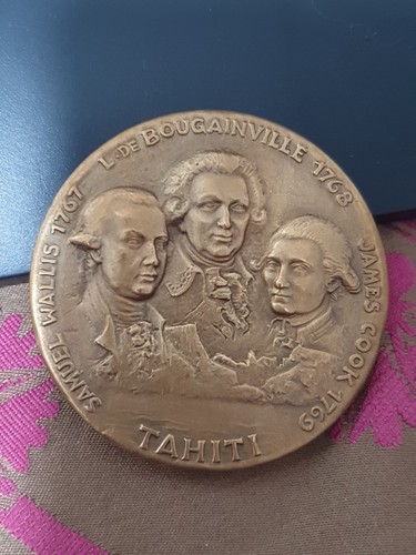 Médaille bronze boudeuse - bronze,