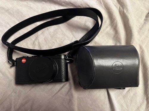 Leica avec étui - leica, x1