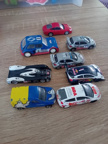 Lot voitures miniatures - 8,