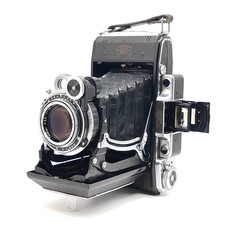 "Rare MINT Late Model V s/n